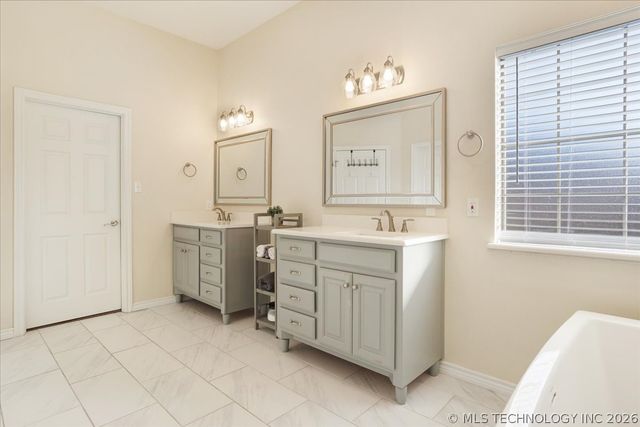 1510 Remington West Circle, Durant, OK 74701