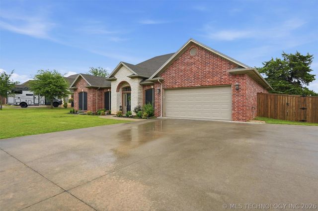 1510 Remington West Circle, Durant, OK 74701