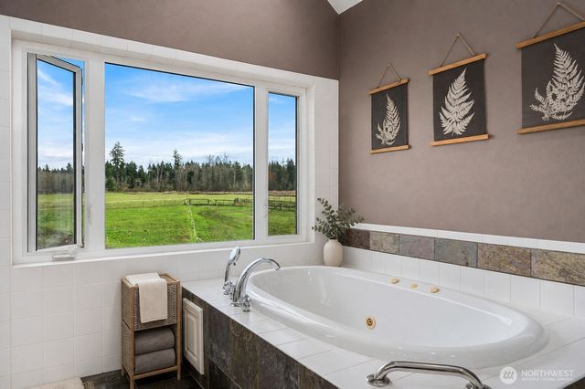 33111 78th Avenue E, Eatonville, WA 98328