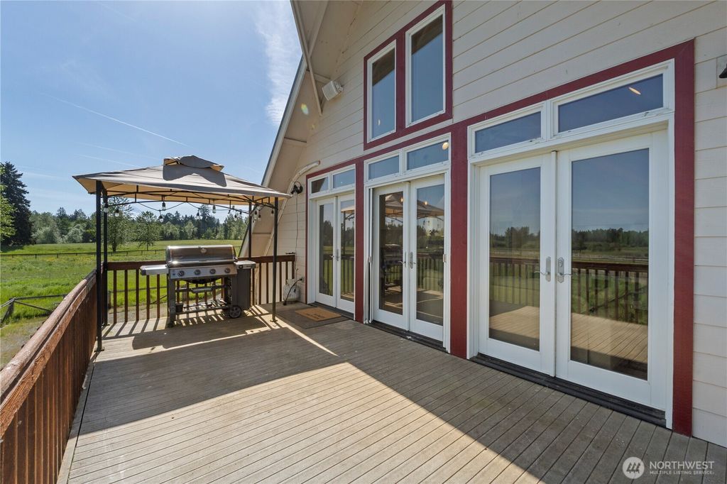 33111 78th Avenue E, Eatonville, WA 98328