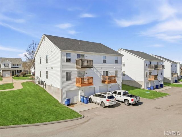 632 Homerun Drive 33N, O'fallon, MO 63366