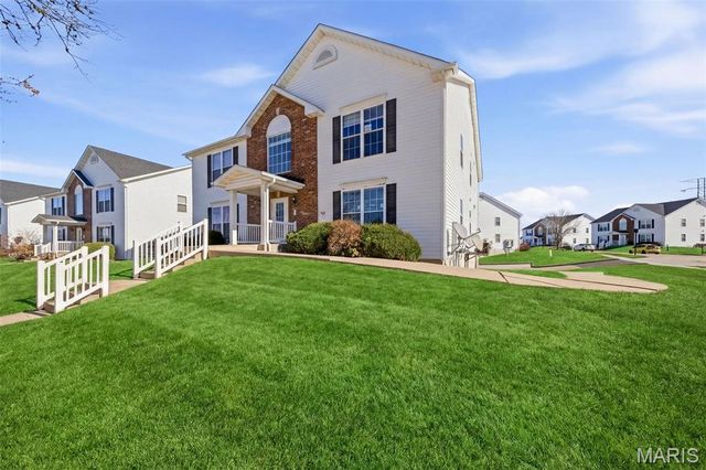 632 Homerun Drive 33N, O'fallon, MO 63366