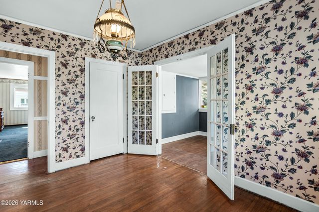 216 S 16th Ave, Yakima, WA 98902