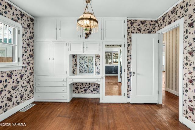 216 S 16th Ave, Yakima, WA 98902