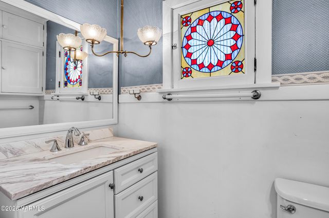 216 S 16th Ave, Yakima, WA 98902