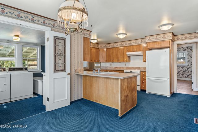 216 S 16th Ave, Yakima, WA 98902