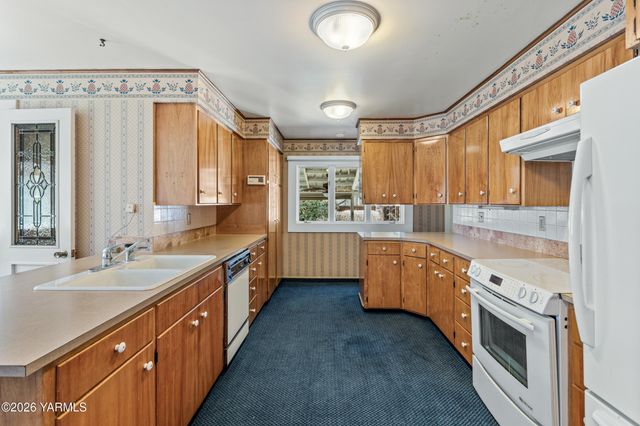 216 S 16th Ave, Yakima, WA 98902