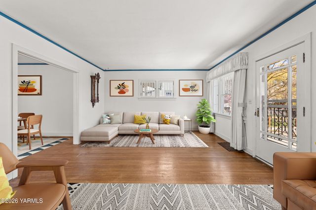 216 S 16th Ave, Yakima, WA 98902