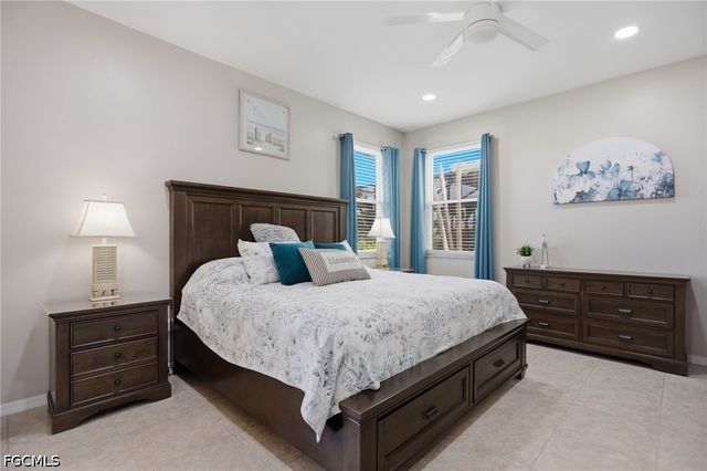 20700 Persimmon PL, Estero, FL 33928