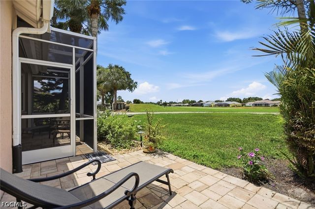 20700 Persimmon PL, Estero, FL 33928