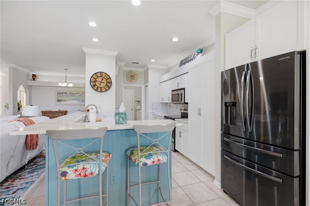 20700 Persimmon PL, Estero, FL 33928