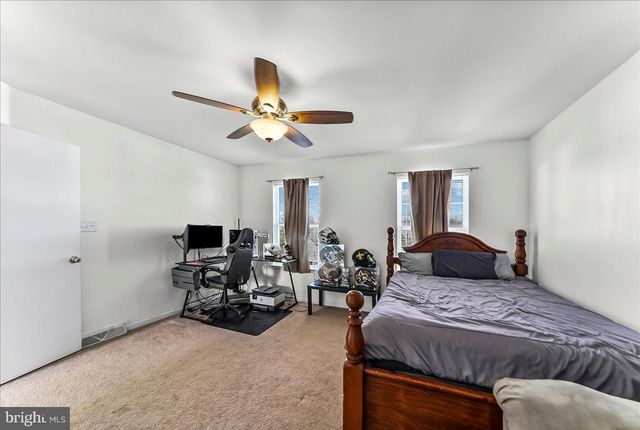 212 CHARRING CROSS DR, Dover, DE 19904