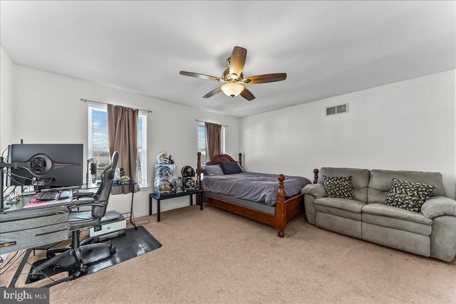 212 CHARRING CROSS DR, Dover, DE 19904