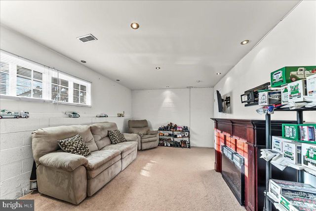 212 CHARRING CROSS DR, Dover, DE 19904