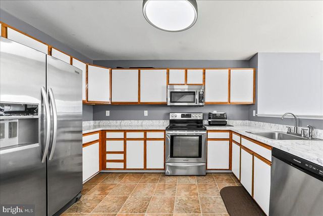 212 CHARRING CROSS DR, Dover, DE 19904