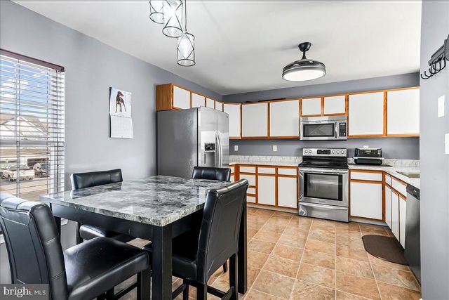 212 CHARRING CROSS DR, Dover, DE 19904