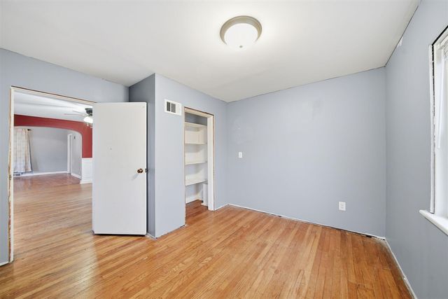 411 W Kilbuck Street, Tecumseh, MI 49286