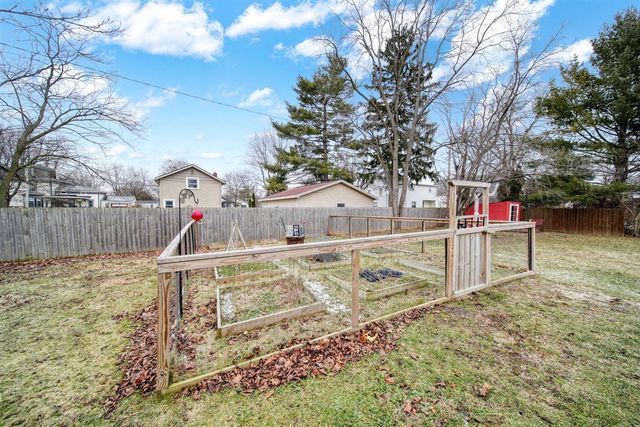 411 W Kilbuck Street, Tecumseh, MI 49286