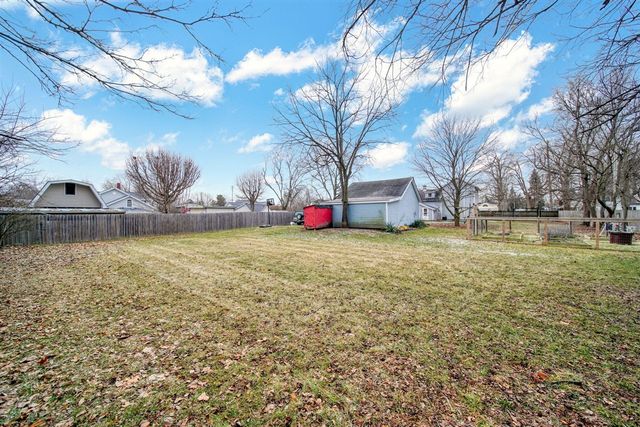 411 W Kilbuck Street, Tecumseh, MI 49286