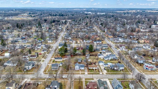 411 W Kilbuck Street, Tecumseh, MI 49286