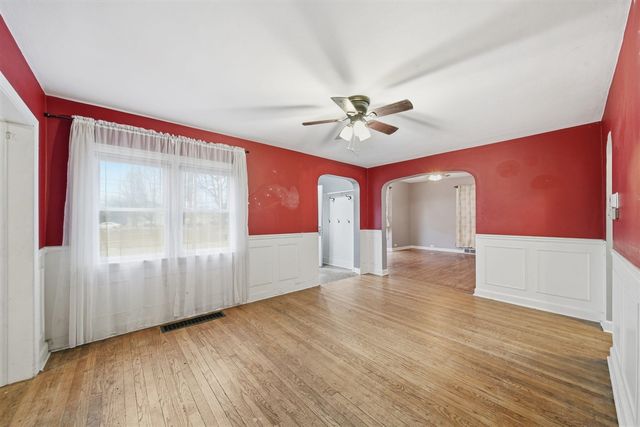 411 W Kilbuck Street, Tecumseh, MI 49286