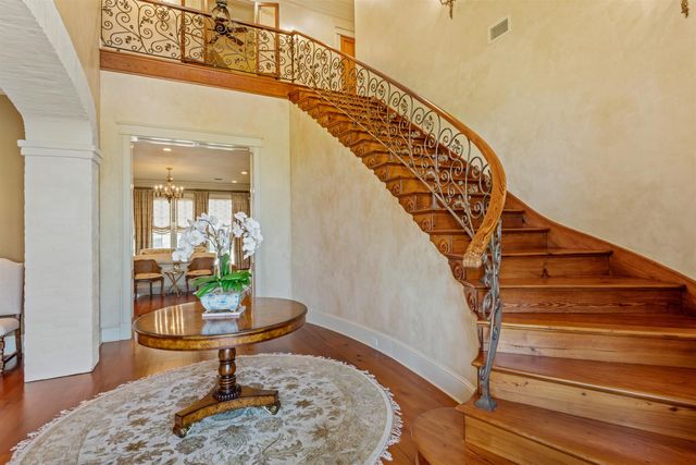 243 Rue De Levert, Raceland, LA 70374