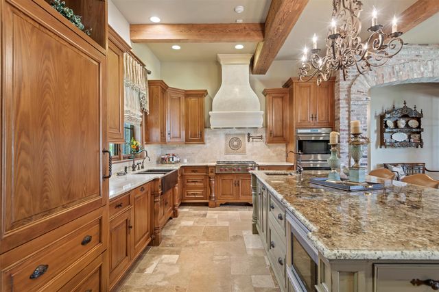 243 Rue De Levert, Raceland, LA 70374