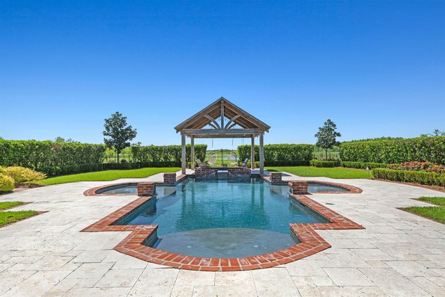 243 Rue De Levert, Raceland, LA 70374