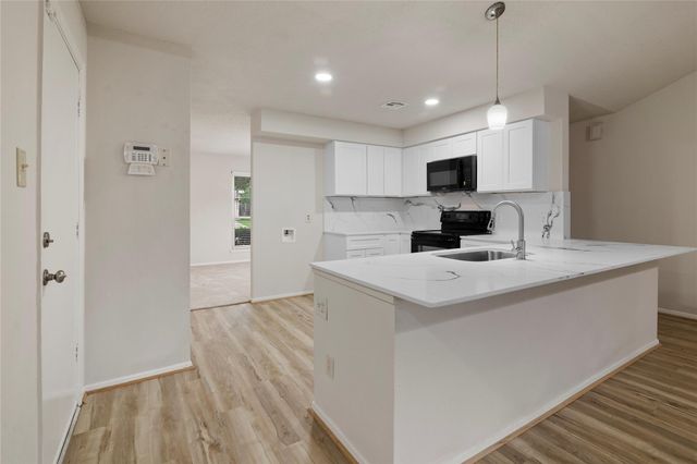 19635 Moonhollow Drive, Houston, TX 77084