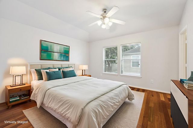 1138 W 25th Street F, Houston, TX 77008