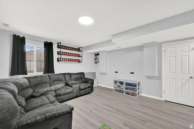 74 S 1660 W, West Point, UT 84015