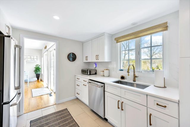 14 Halyard Road, Yarmouth Port, MA 02675