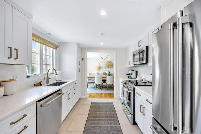 14 Halyard Road, Yarmouth Port, MA 02675