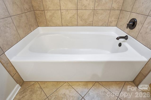 5206 Waxwind Lane, Charlotte, NC 28226