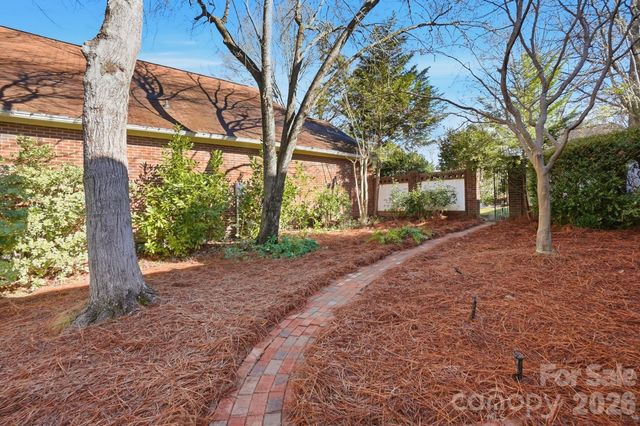 5206 Waxwind Lane, Charlotte, NC 28226