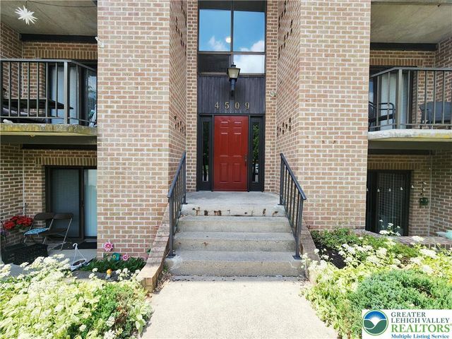 4509 North Hedgerow Drive 2, Lower Macungie Twp, PA 18103