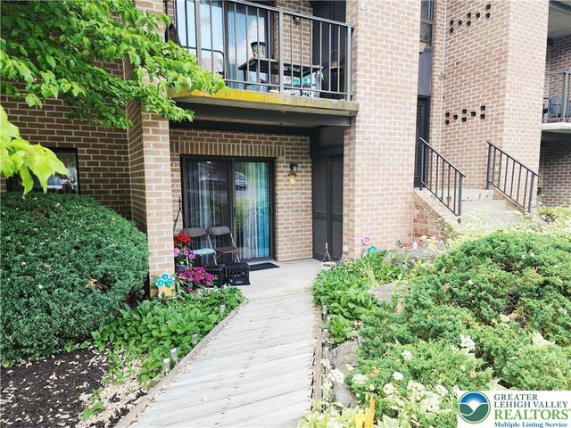 4509 North Hedgerow Drive 2, Lower Macungie Twp, PA 18103