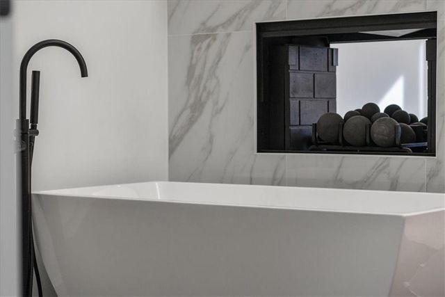 4113 W 150th Street, Overland Park, KS 66224