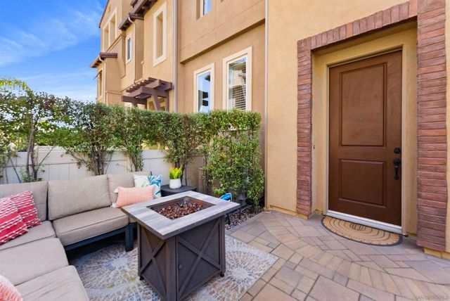 1291 Via Lucero, Oceanside, CA 92056