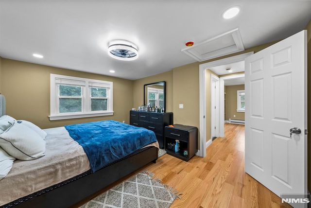 1667 Ardsley Court, Teaneck, NJ 07666