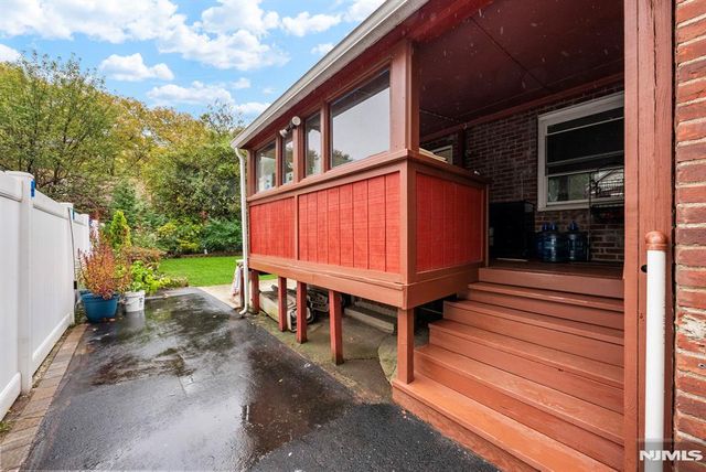 1667 Ardsley Court, Teaneck, NJ 07666