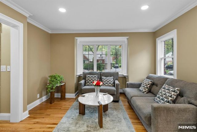 1667 Ardsley Court, Teaneck, NJ 07666