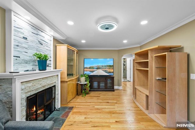 1667 Ardsley Court, Teaneck, NJ 07666