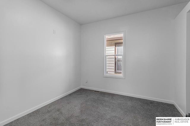 1211 Arbor Street, Omaha, NE 68108