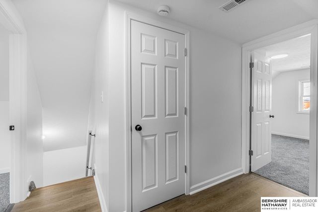 1211 Arbor Street, Omaha, NE 68108