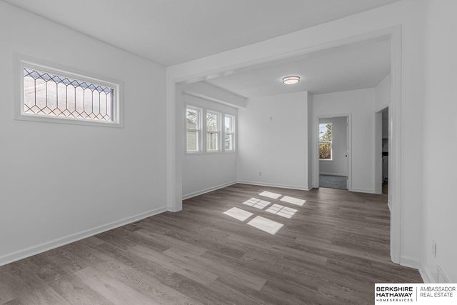 1211 Arbor Street, Omaha, NE 68108