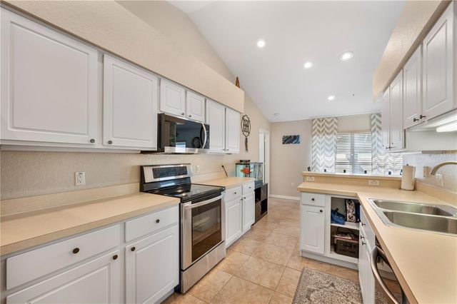 3420 SUMMIT LANE, Lakeland, FL 33810