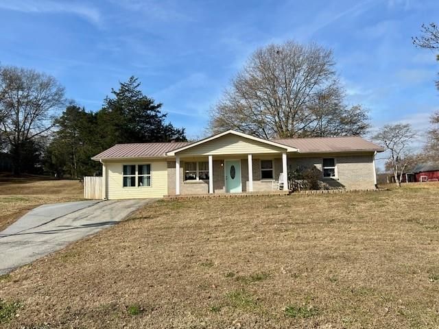 108 May NW Street, Adairsville, GA 30103