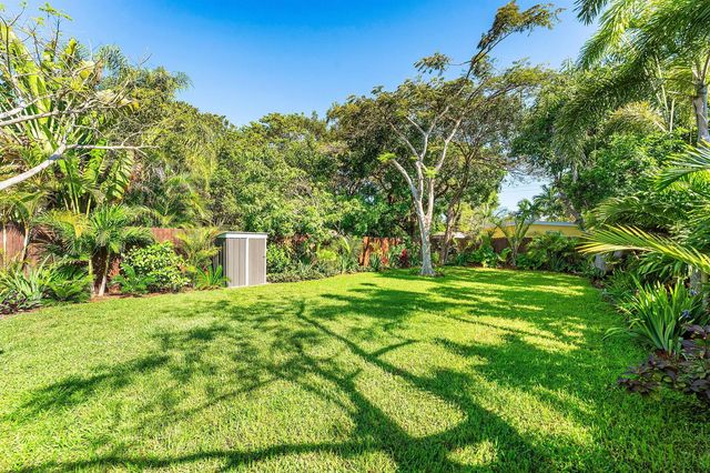 1545 NE 32nd Street, Oakland Park, FL 33334