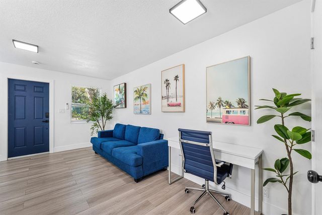 1545 NE 32nd Street, Oakland Park, FL 33334